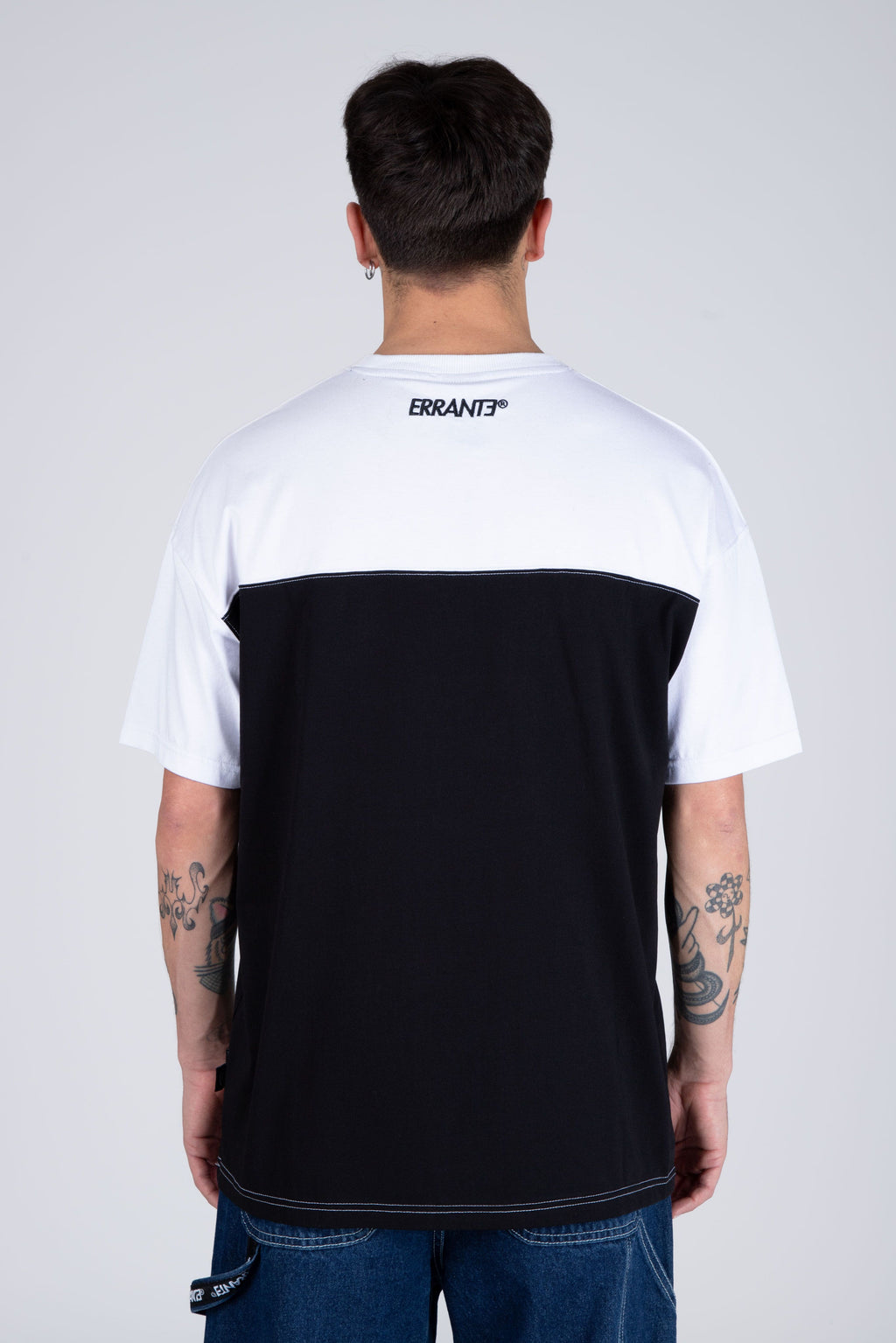 Polera M/C Nomad Negro/Blanco ERRANTE