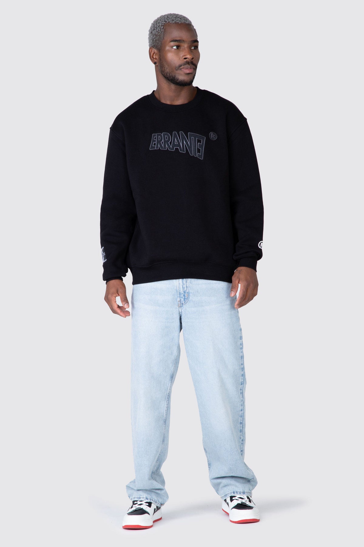 Poleron Crew Neck Box Groovy Negro Errante 