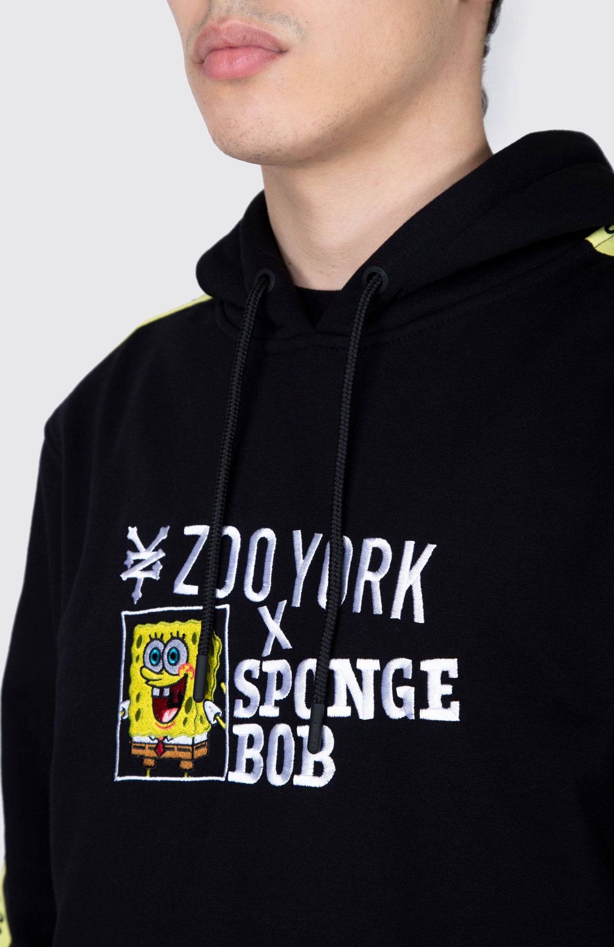 Poleron Hood Bob Esponja Fun Bob Negro Zoo York 