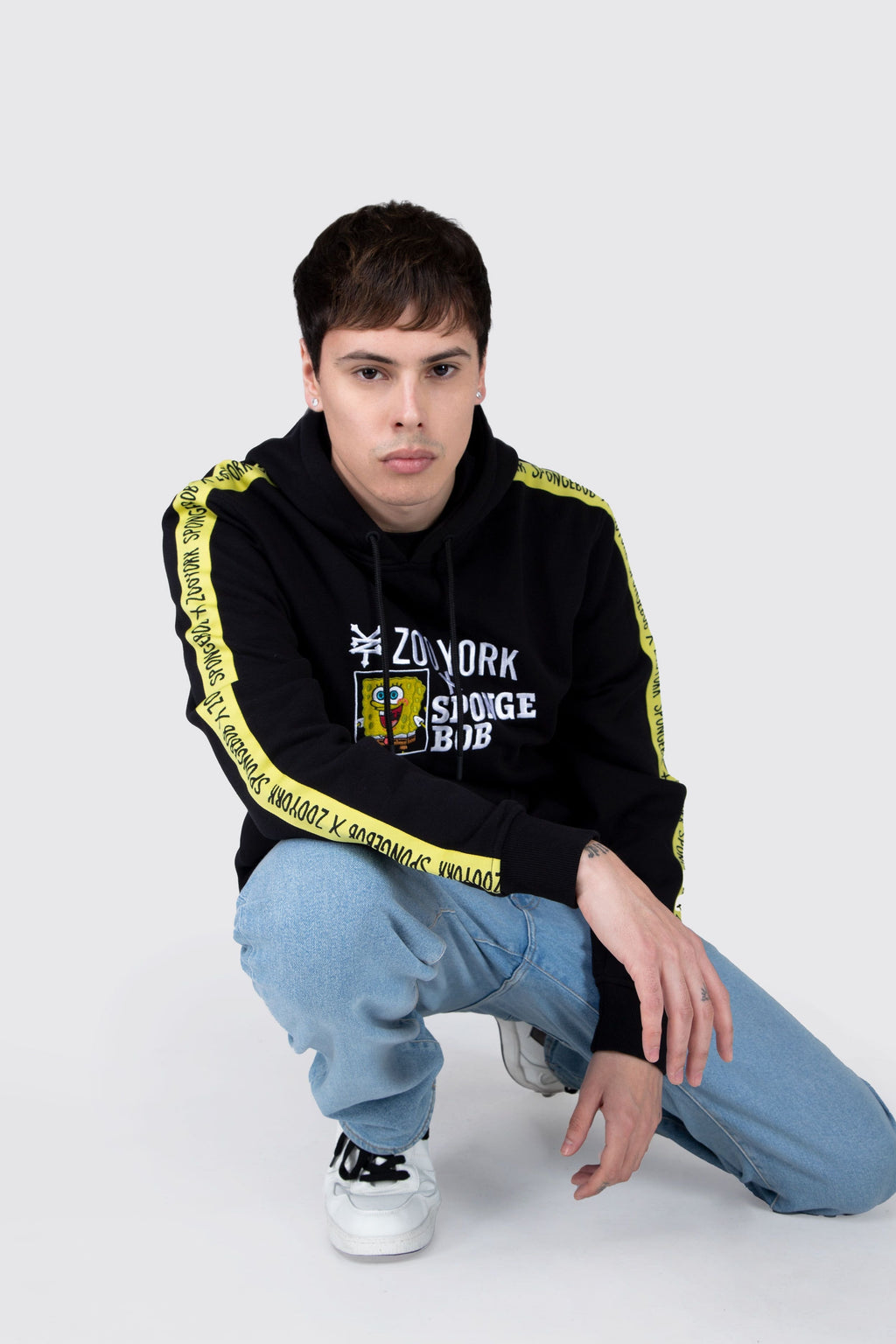 Poleron Hood Bob Esponja Fun Bob Negro Zoo York 