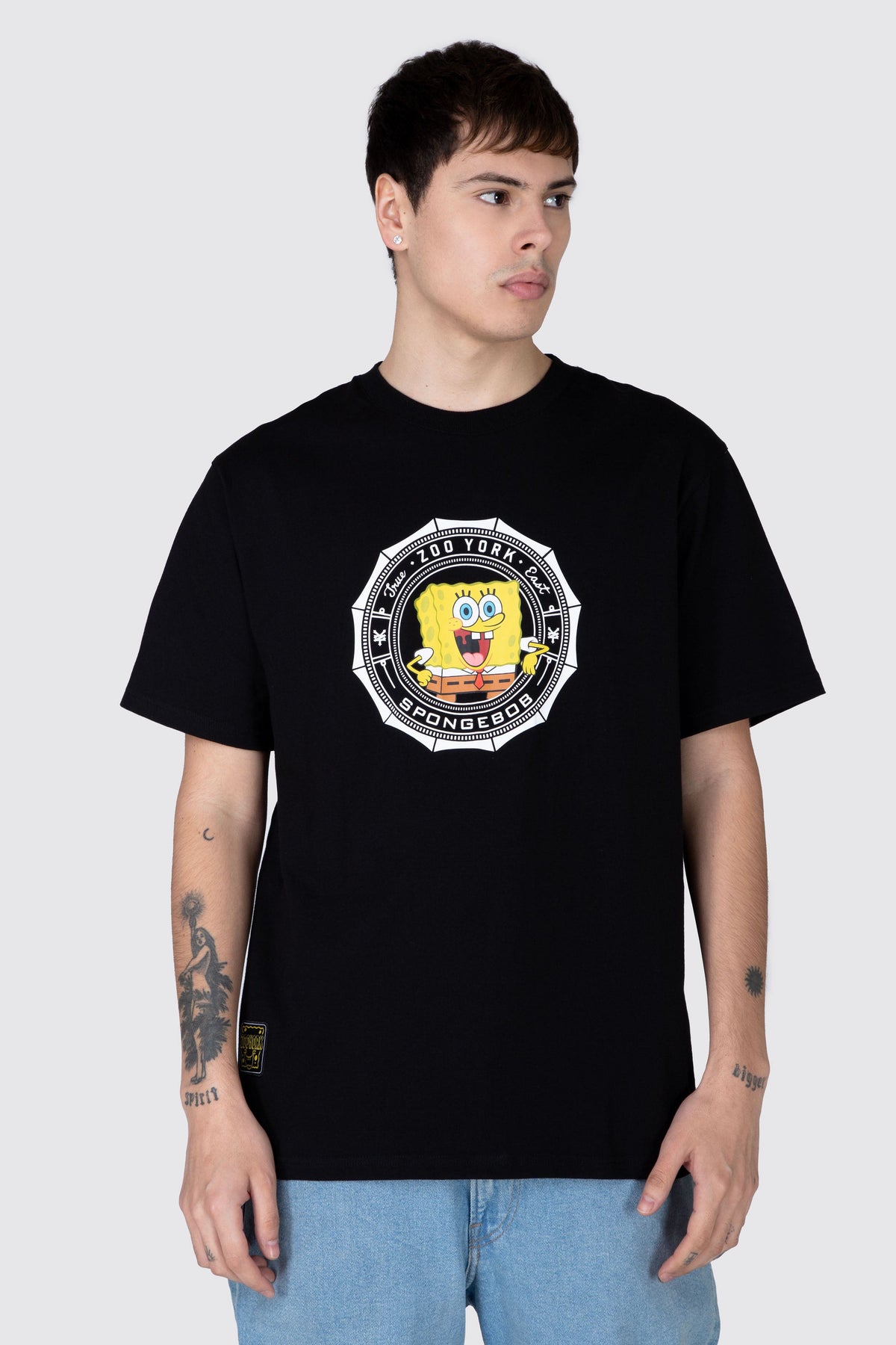 Polera M/C Bob Esponja East River Negro Zoo York