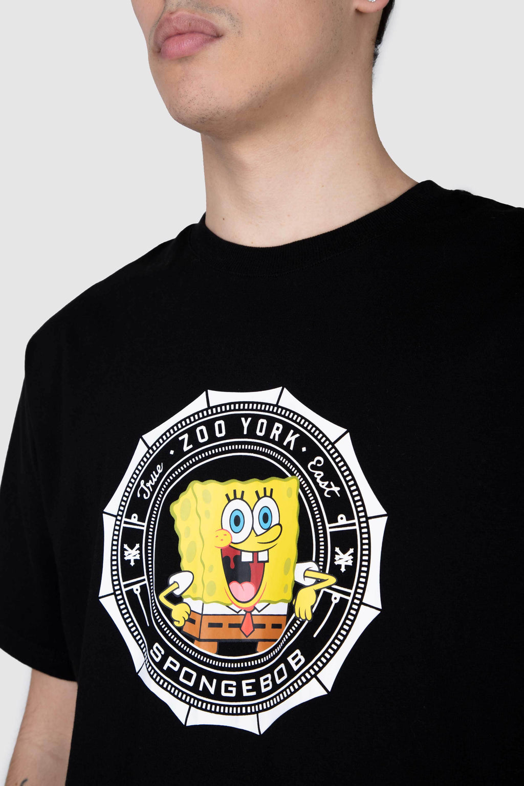 Polera M/C Bob Esponja East River Negro Zoo York