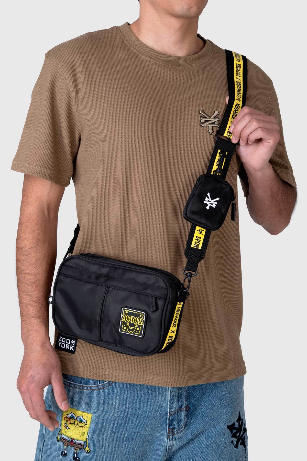 Bolso Party Bob Esponja Street Bob Negro Zoo York 