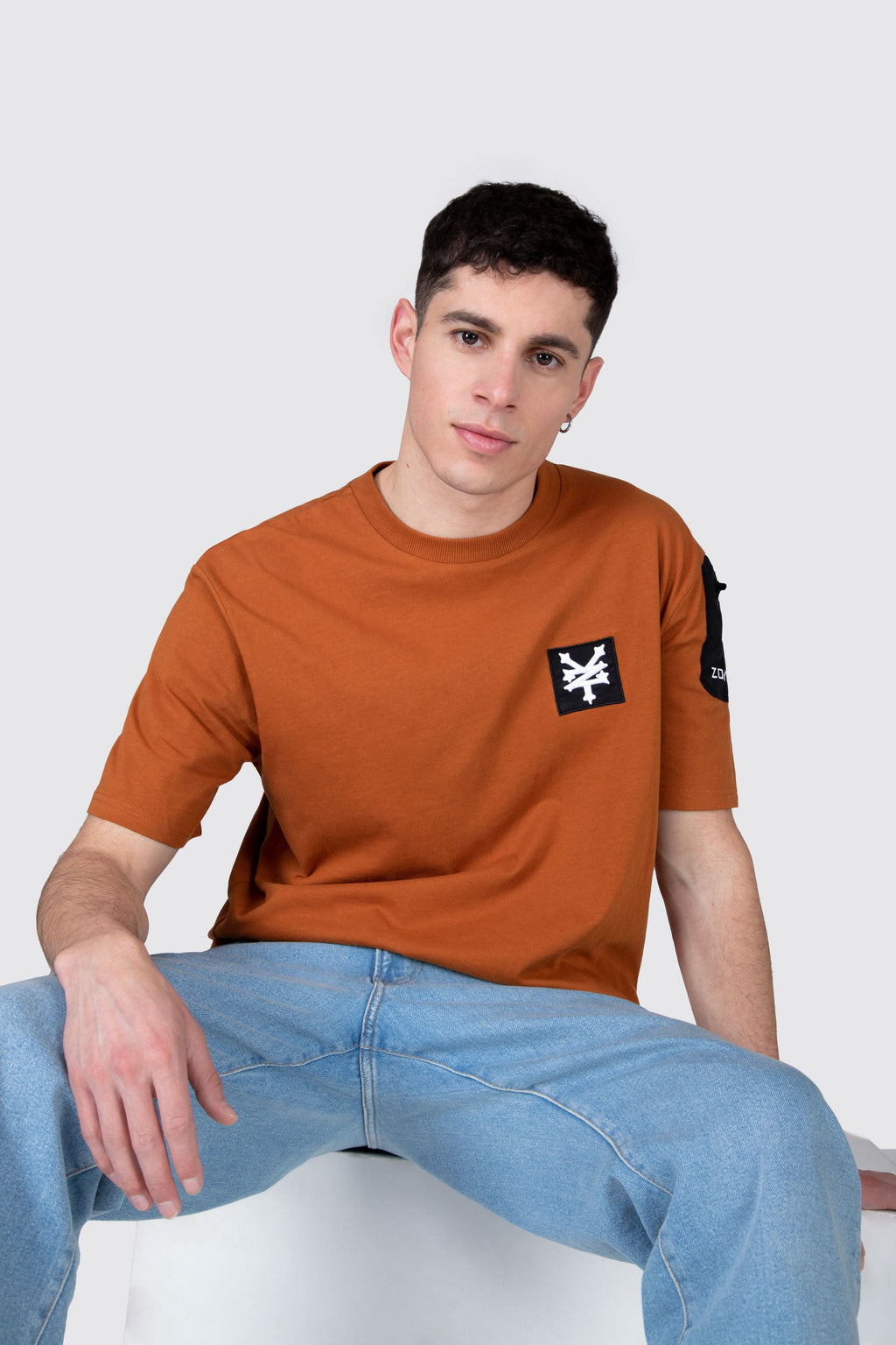 Polera M/C Distinct Café Zoo York