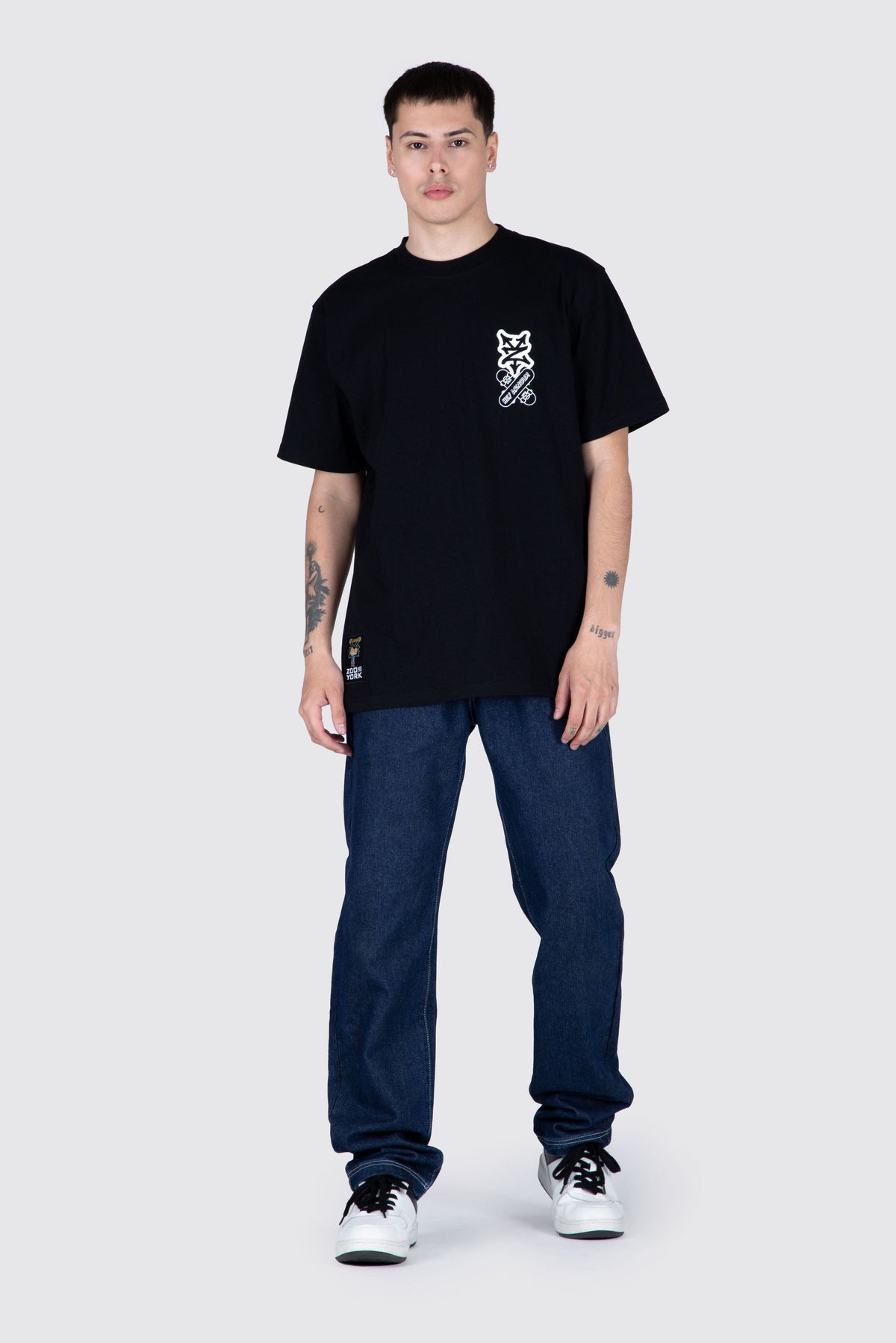 Polera M/C Arnold City Negro Zoo York