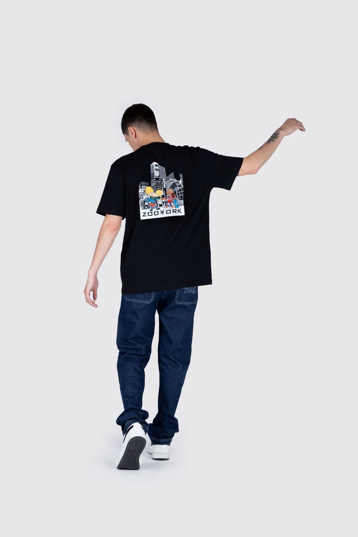Polera M/C Arnold City Negro Zoo York