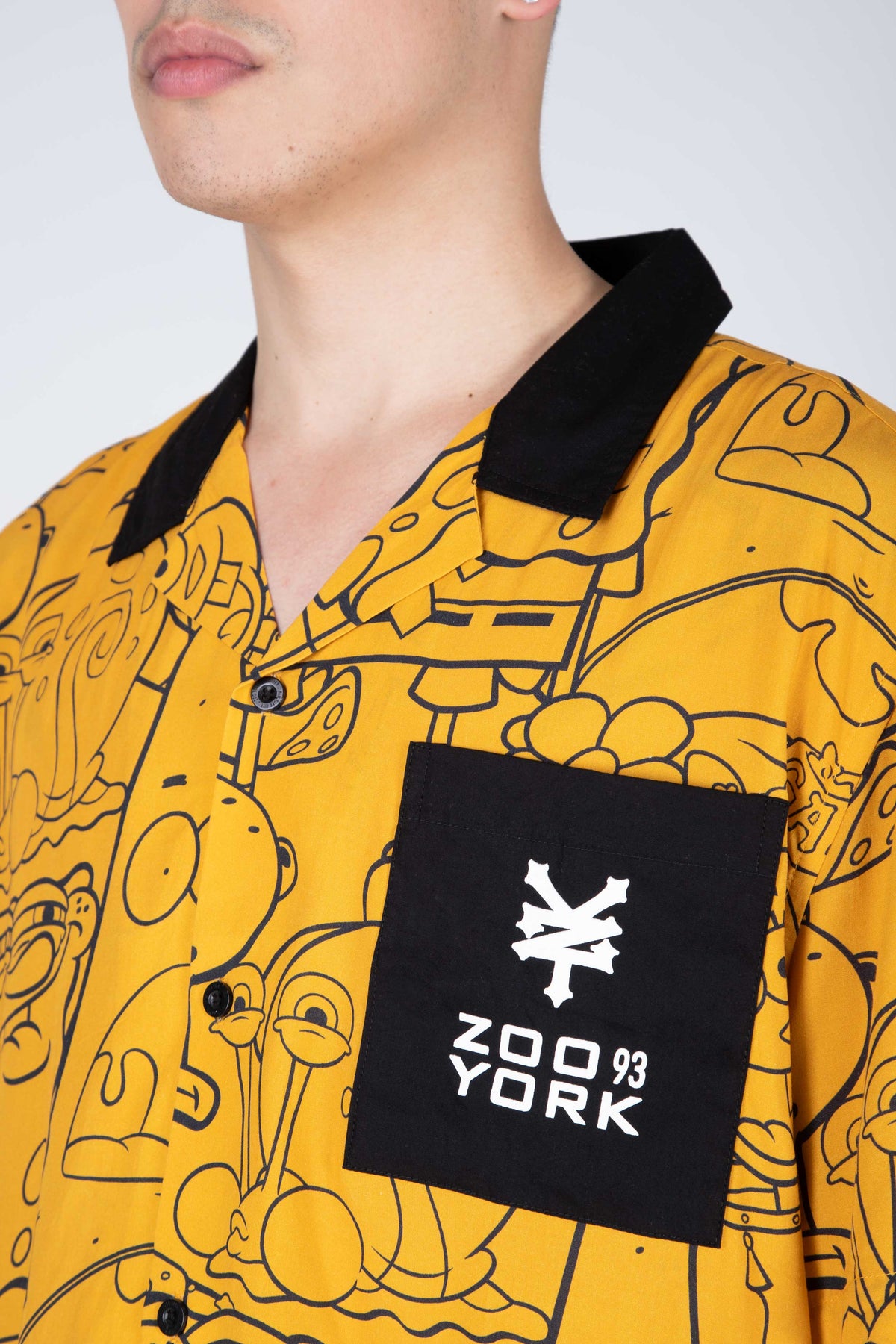 Camisa M/C Bob Esponja Bikini Bottom Mostaza Zoo York