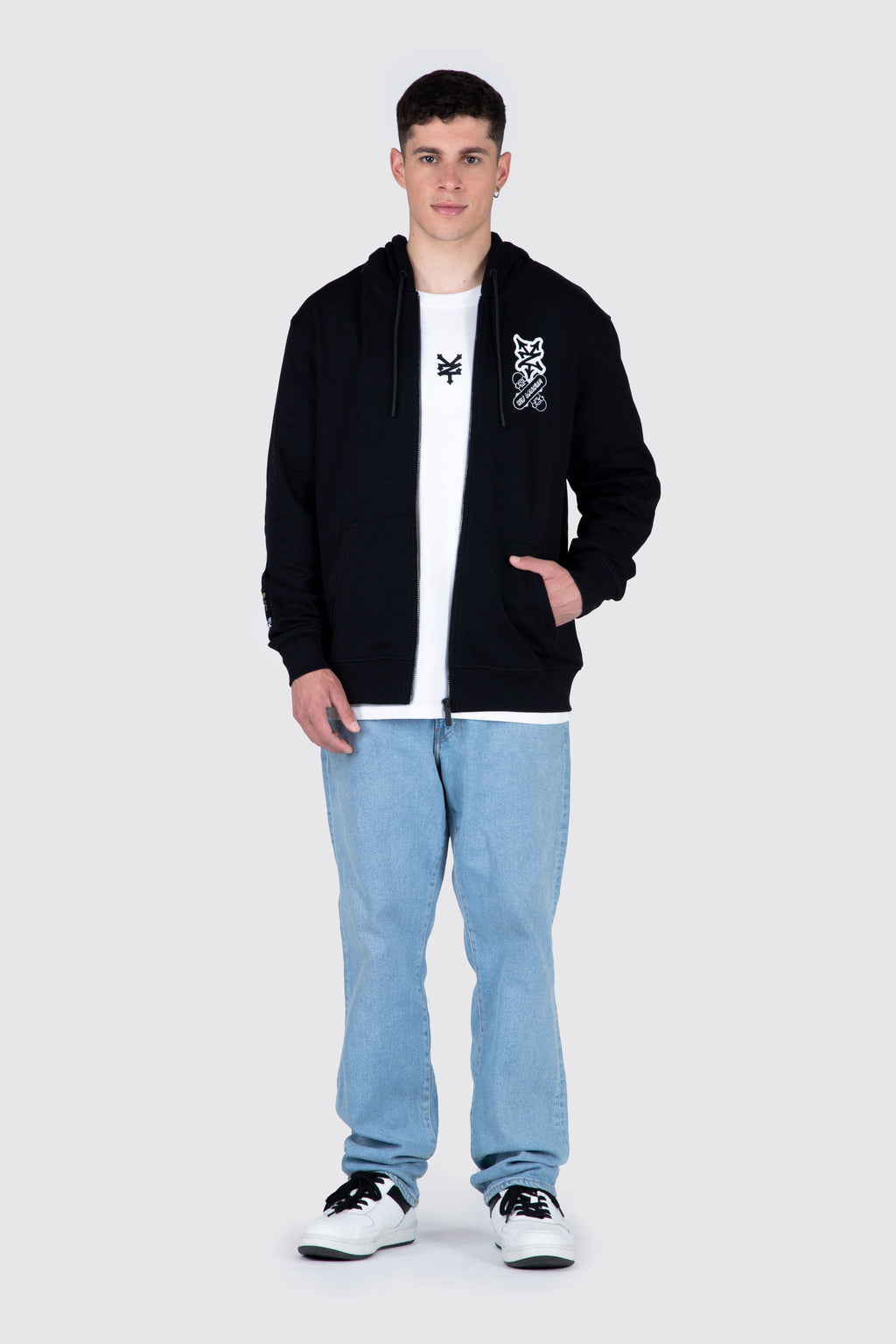 Poleron Zip Arnold Sk8R Negro Zoo York