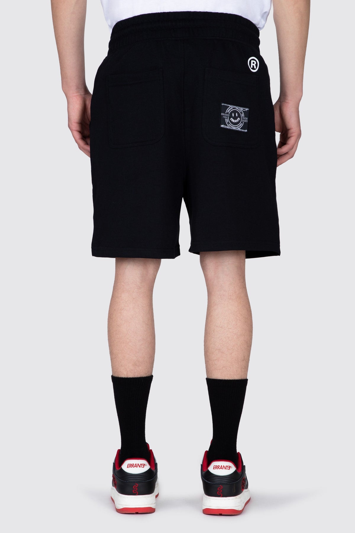 Short Off Status Negro ERRANTE