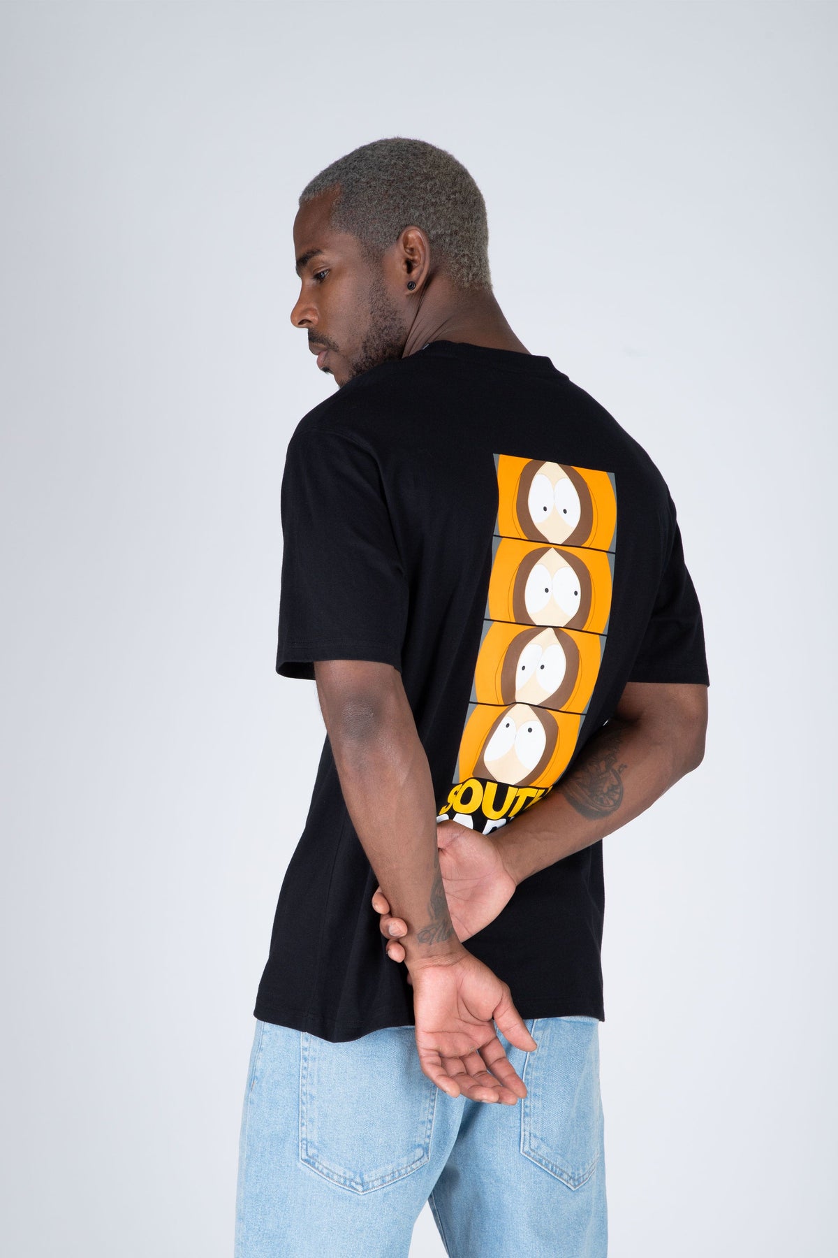 Polera Manga Corta Kenny South Park Courage Cap Negro Zoo York