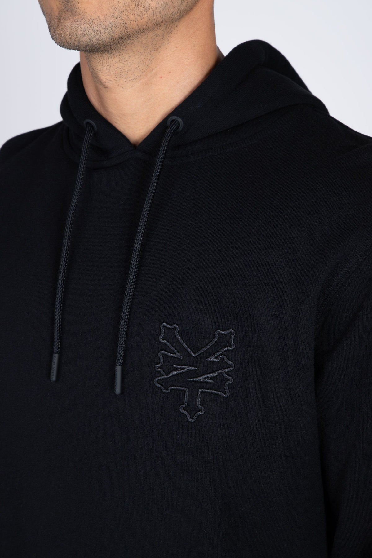 Poleron Hood Original Outline Negro Zoo York
