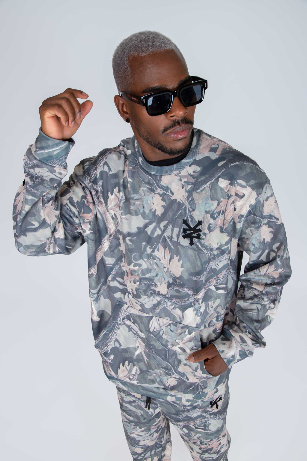 Poleron Crew Neck Safari Café Claro Zoo York