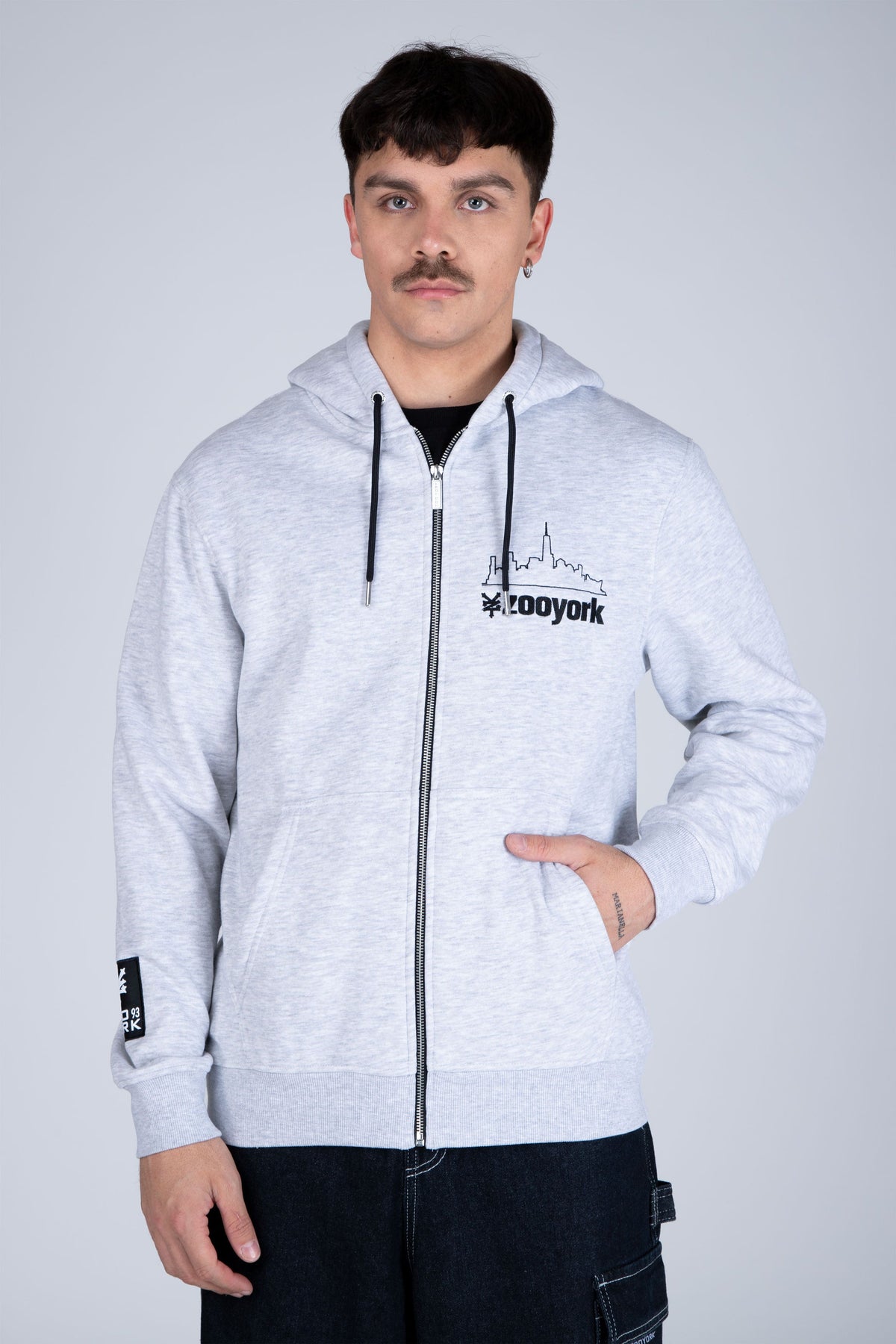 Poleron Zip City Gris Zoo York