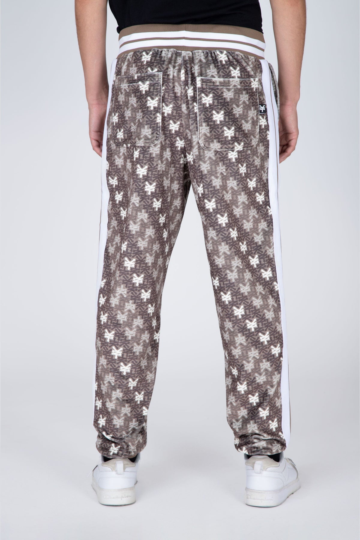 Jogger Comfy New Era Beige Zoo York