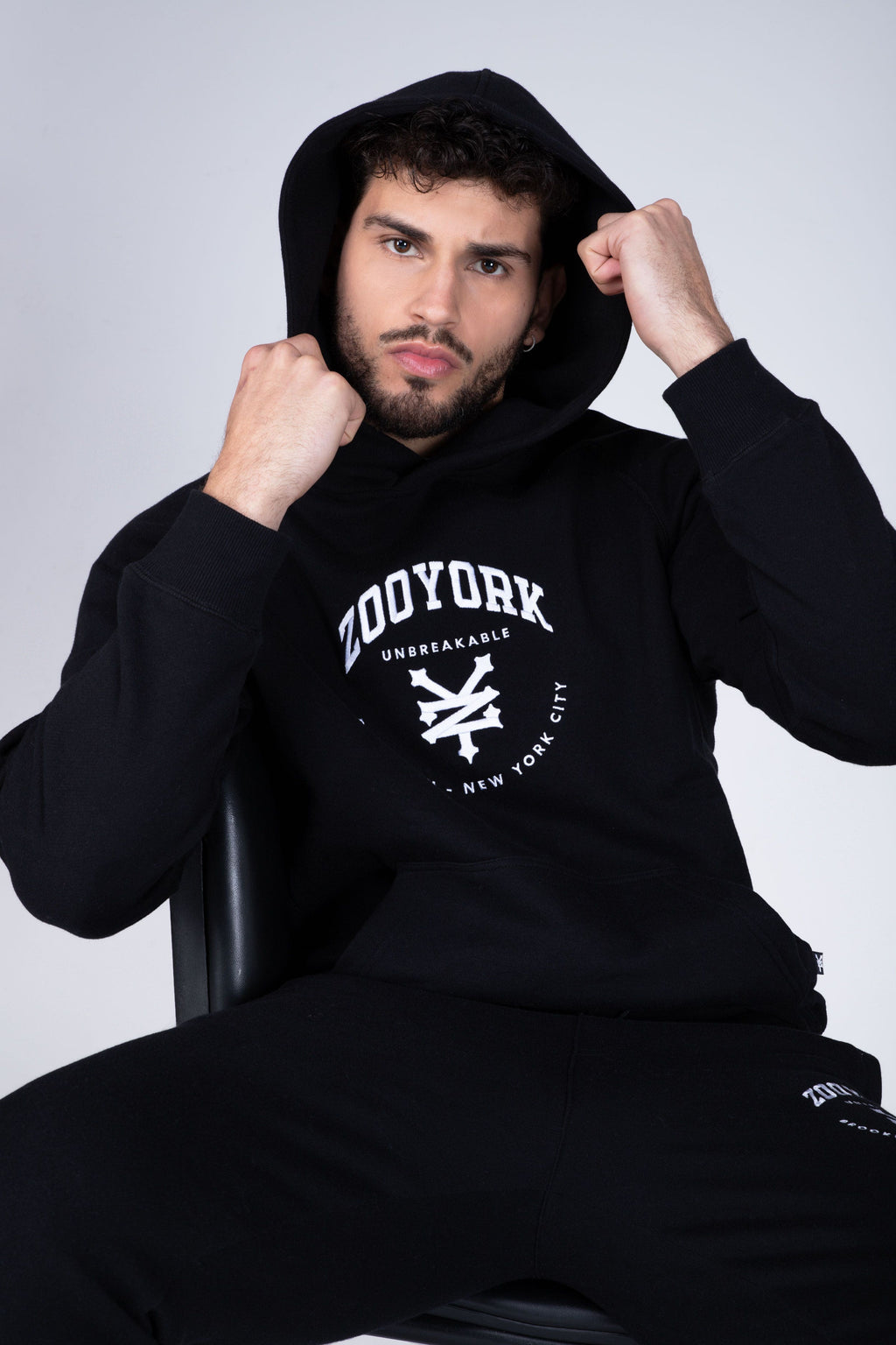Poleron Hood Selection Negro Zoo York