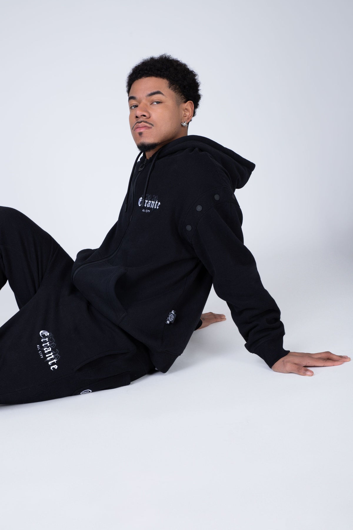 Poleron Zip Snaps Negro ERRANTE