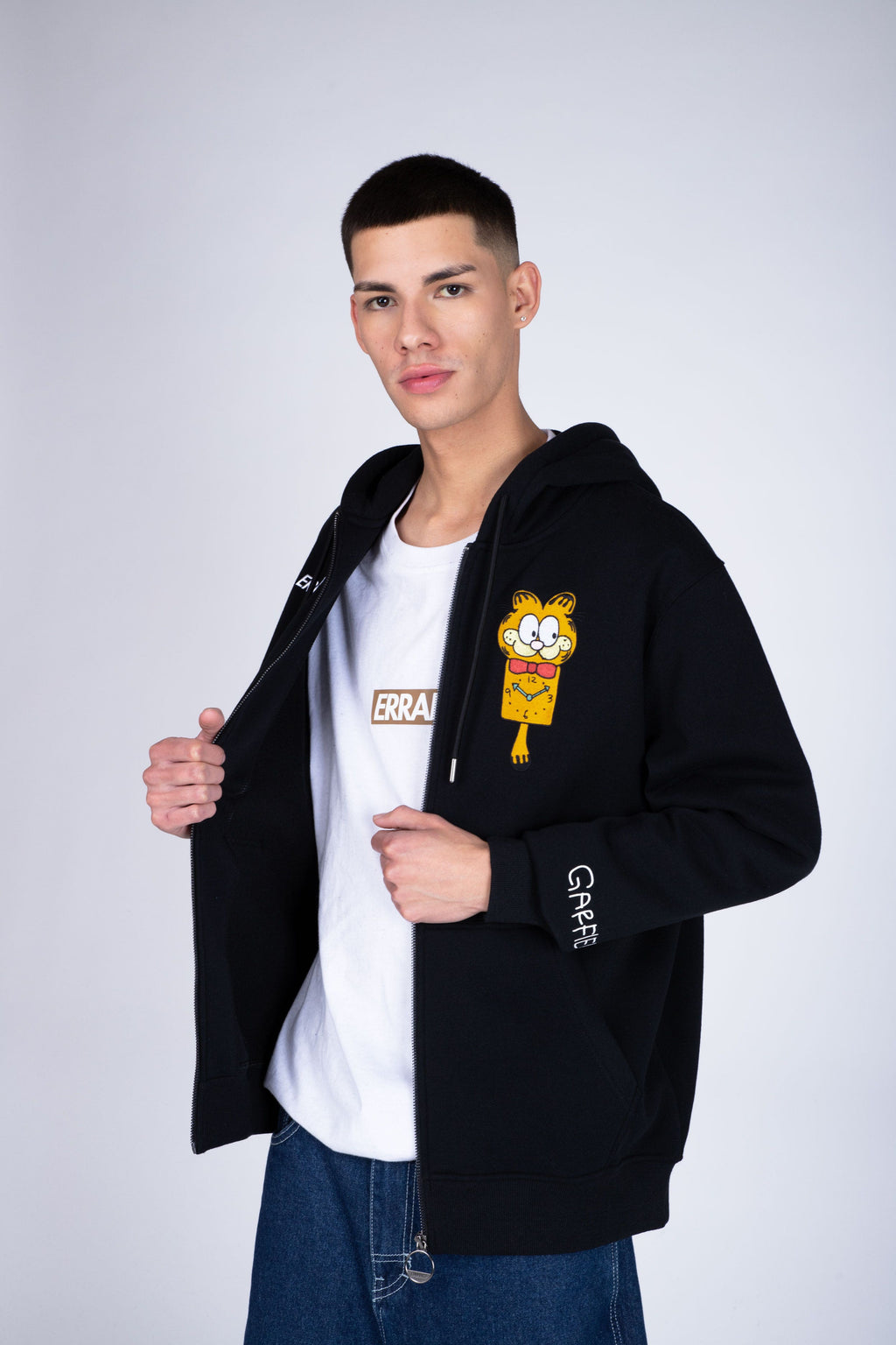 Poleron Zip Garfield O'Clock Negro ERRANTE