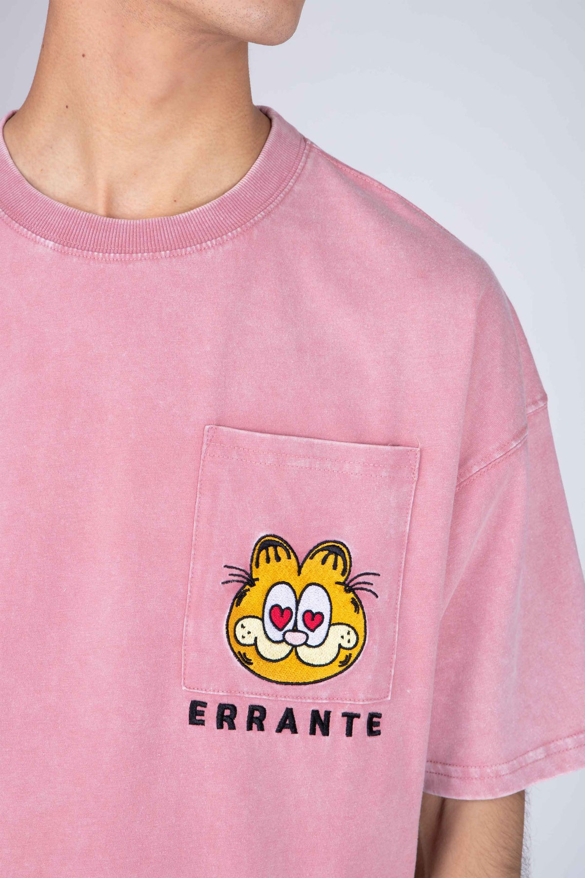 Polera Manga Corta Garfield Sugar Rosado ERRANTE