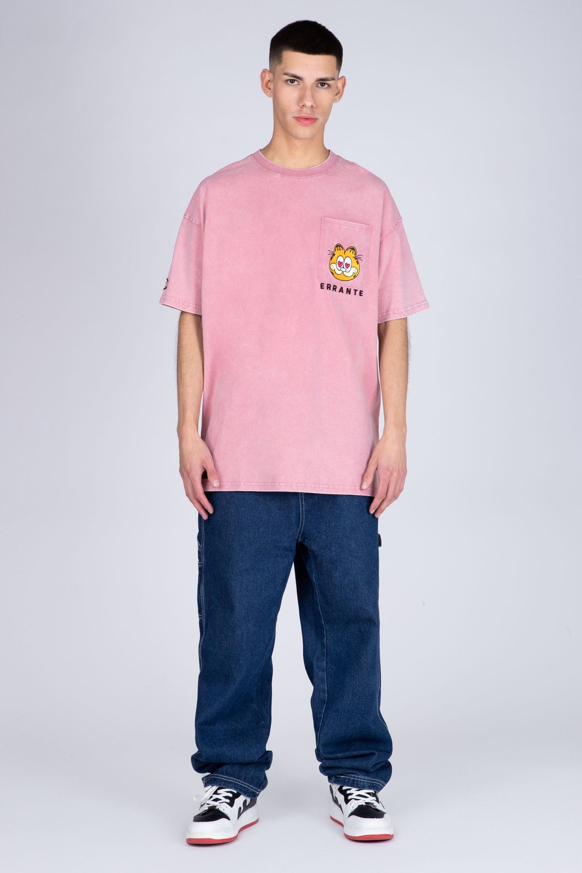 Polera Manga Corta Garfield Sugar Rosado ERRANTE