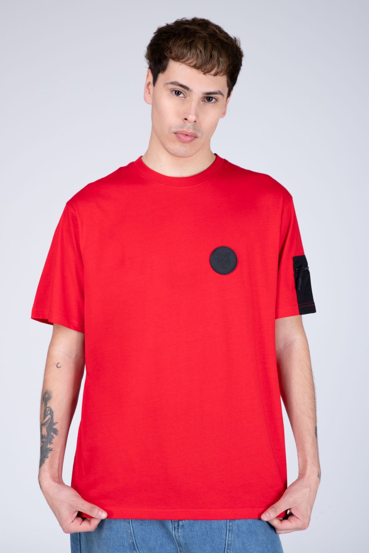 Polera Manga Corta Divided Rojo Zoo York