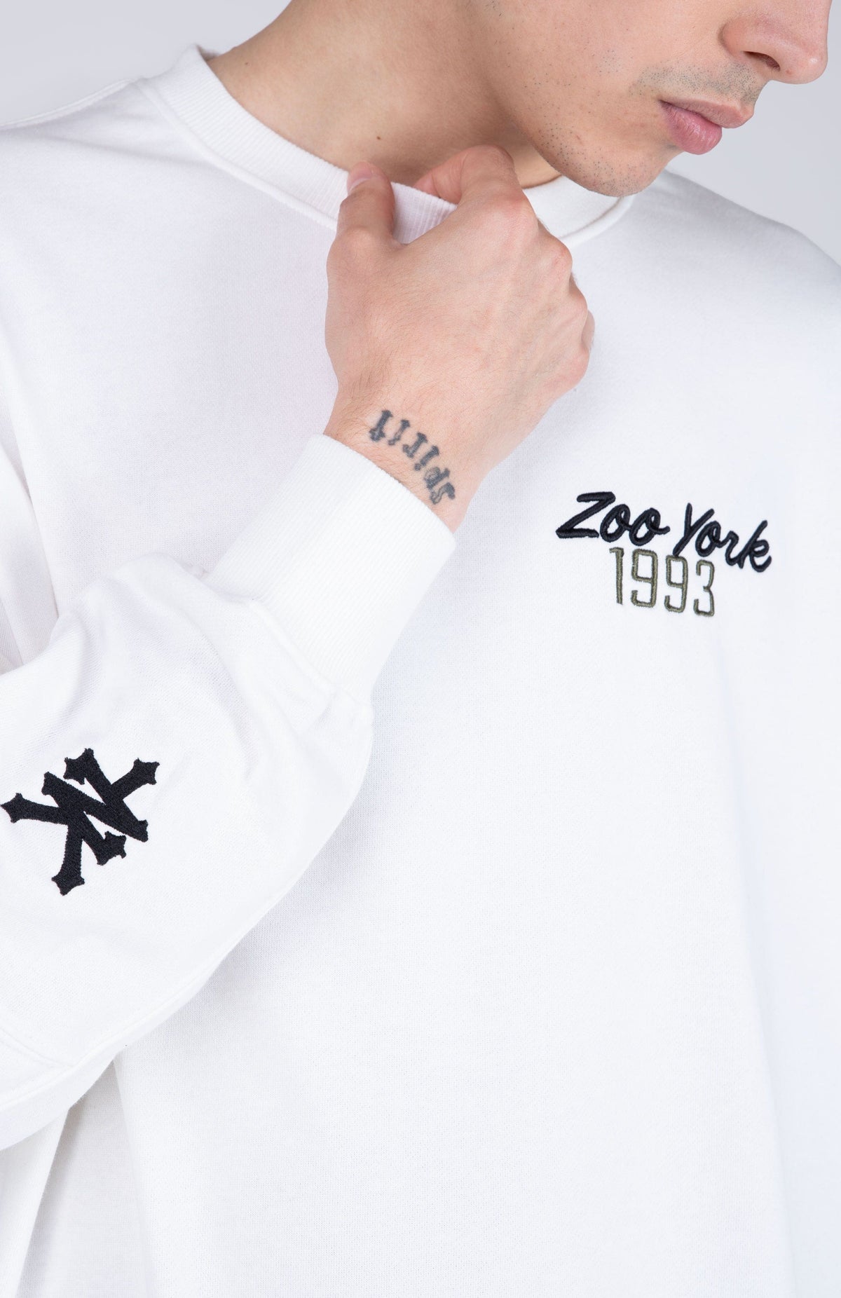 Poleron Crew Neck Verasity Blanco Zoo York