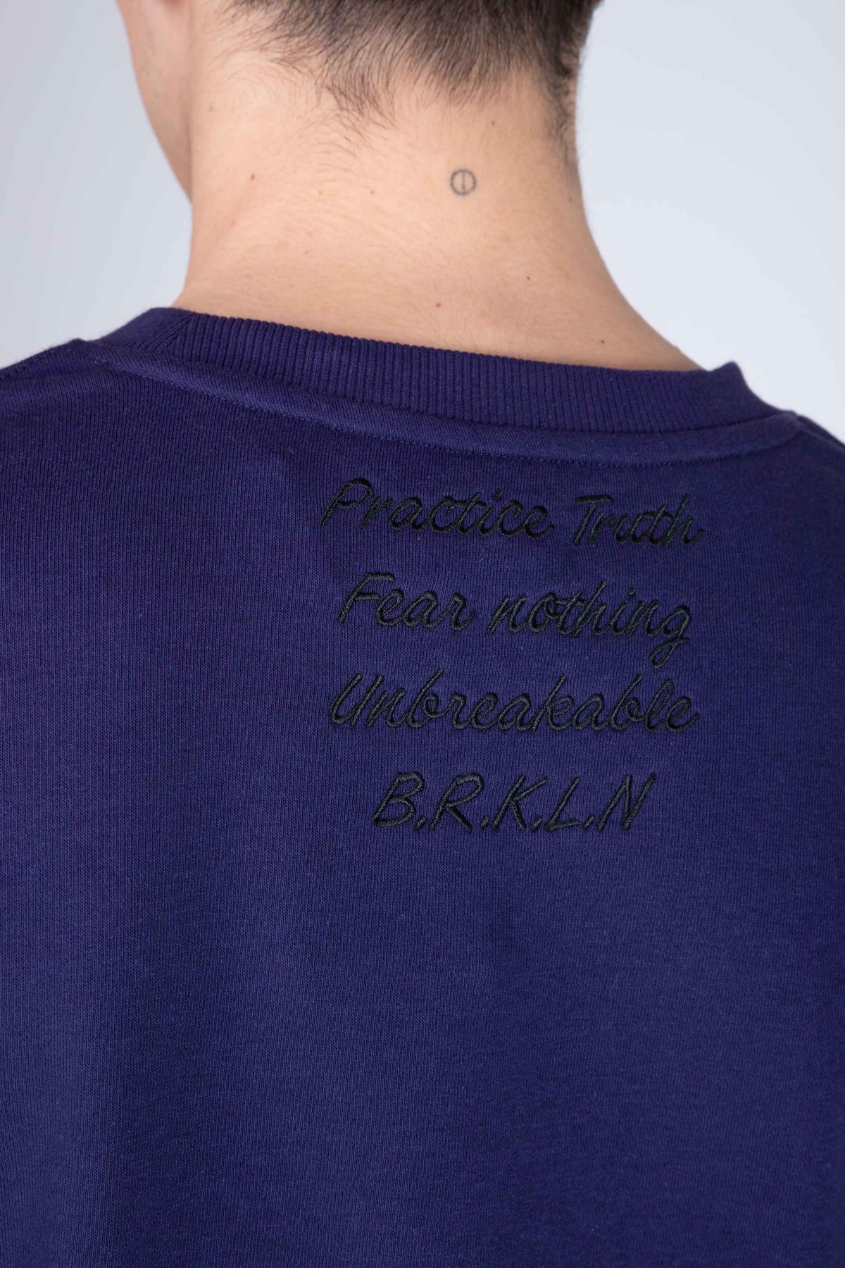 Poleron Crew Neck Verasity Morado Zoo York