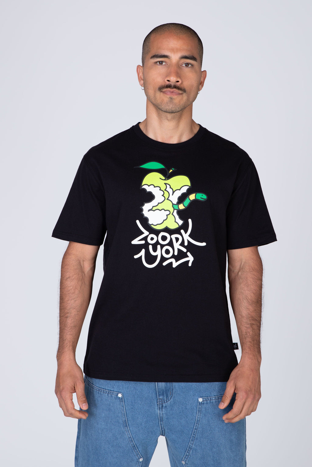 Polera Manga Corta Apple Worm Negro Zoo York