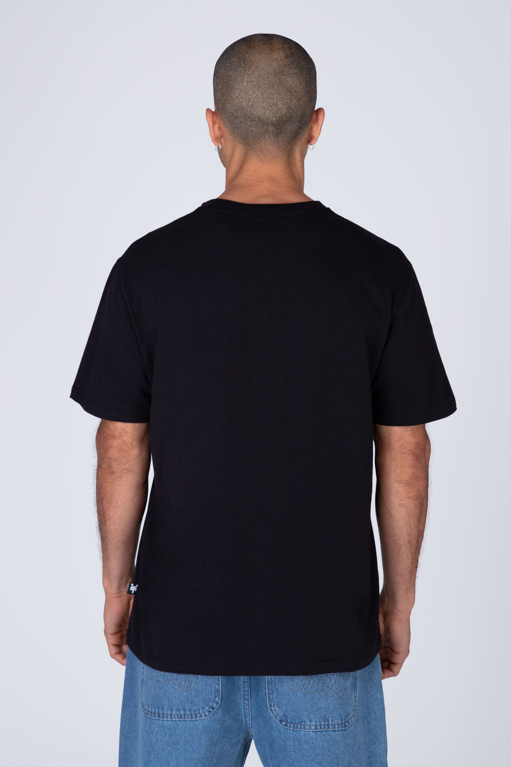 Polera Manga Corta Apple Worm Negro Zoo York
