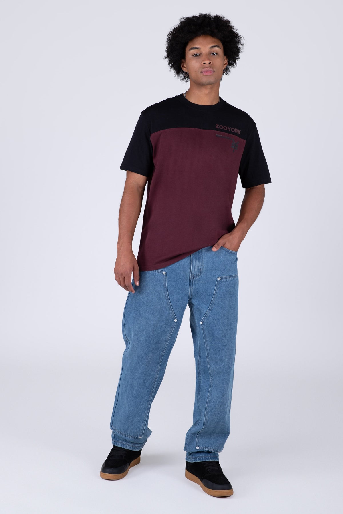Polera Manga Corta Attache Burdeo Zoo York