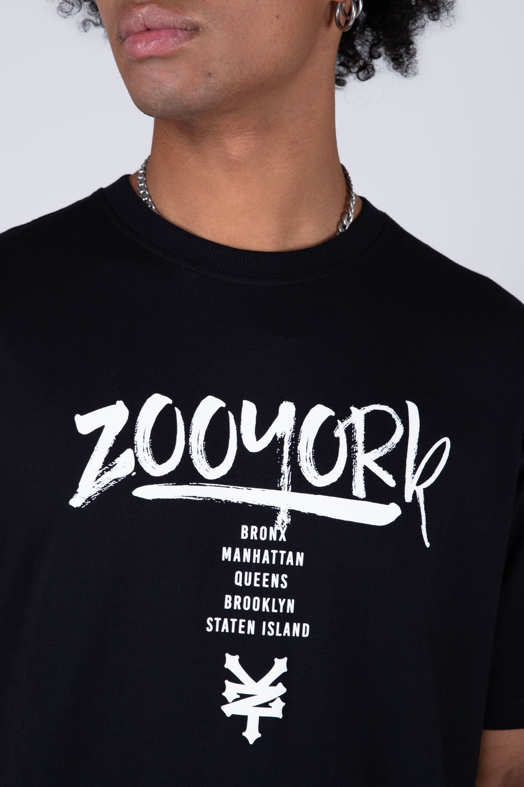 Polera Manga Corta Subart Negro Zoo York