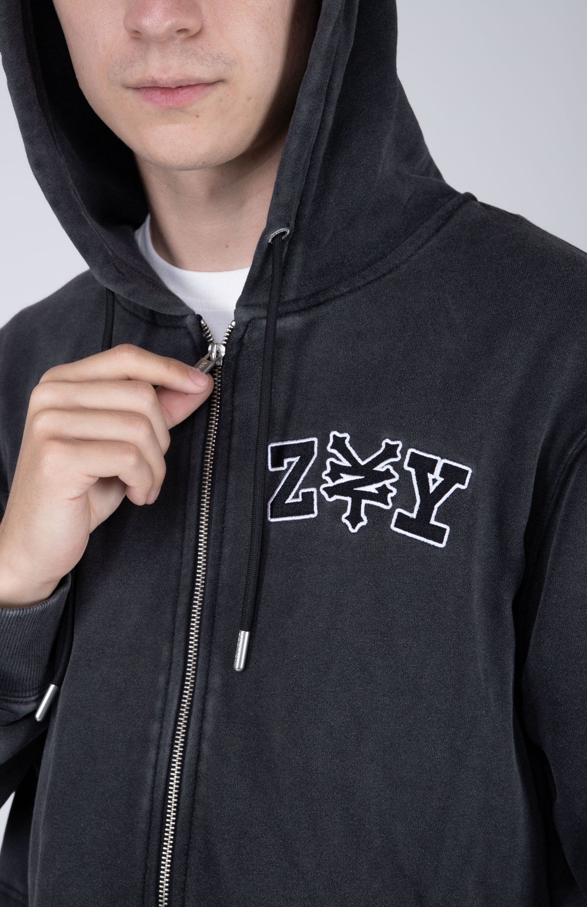 Polerón Zip Beast Gris Zoo York