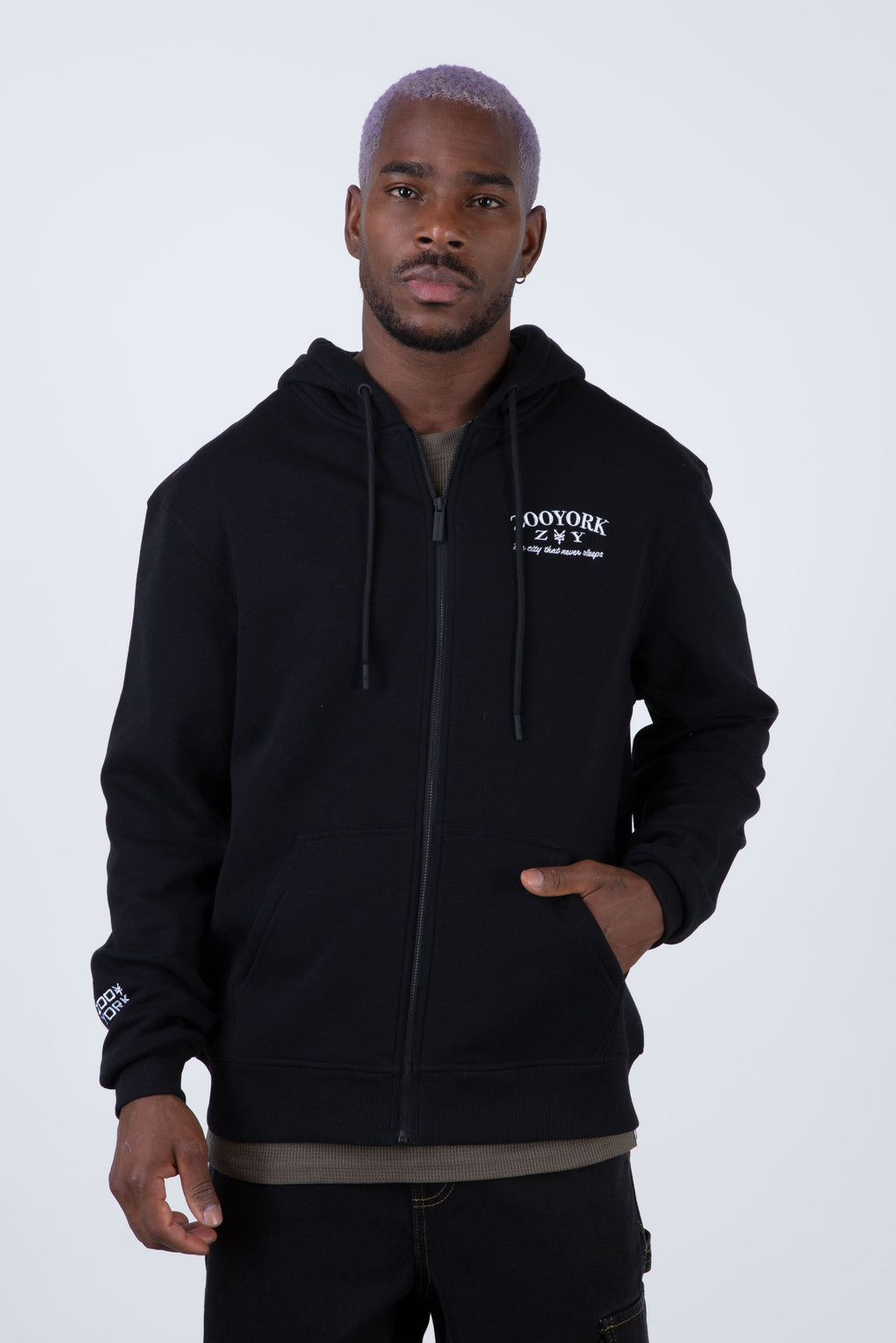 Poleron Zip Budget Negro Zoo York