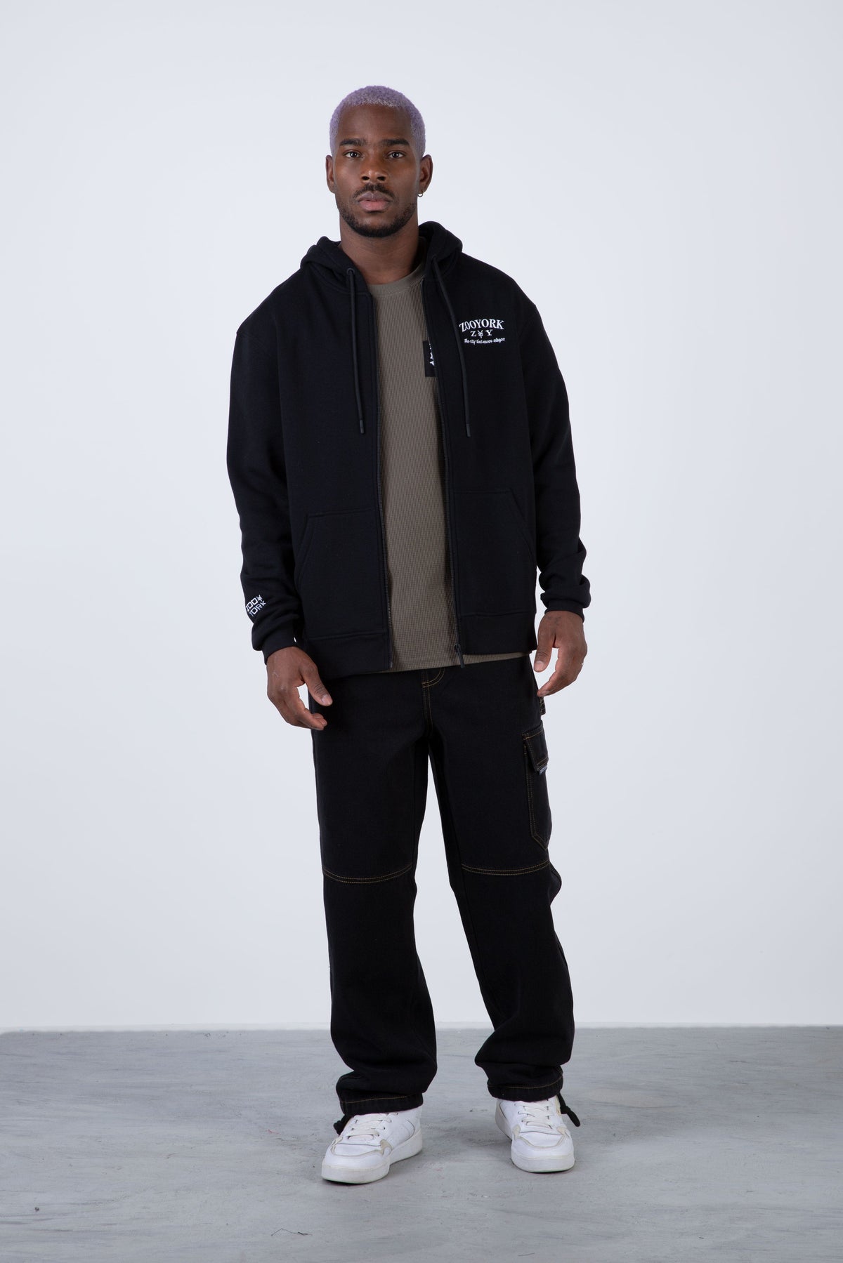 Poleron Zip Budget Negro Zoo York