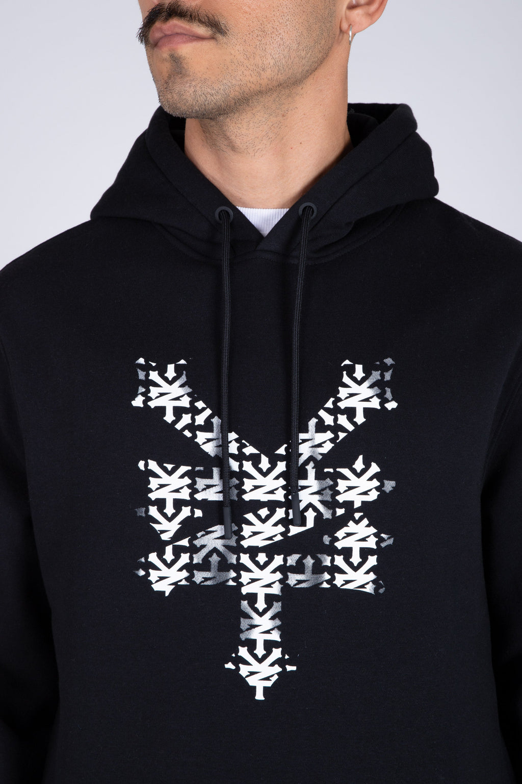 Poleron Hood Fade Negro Zoo York