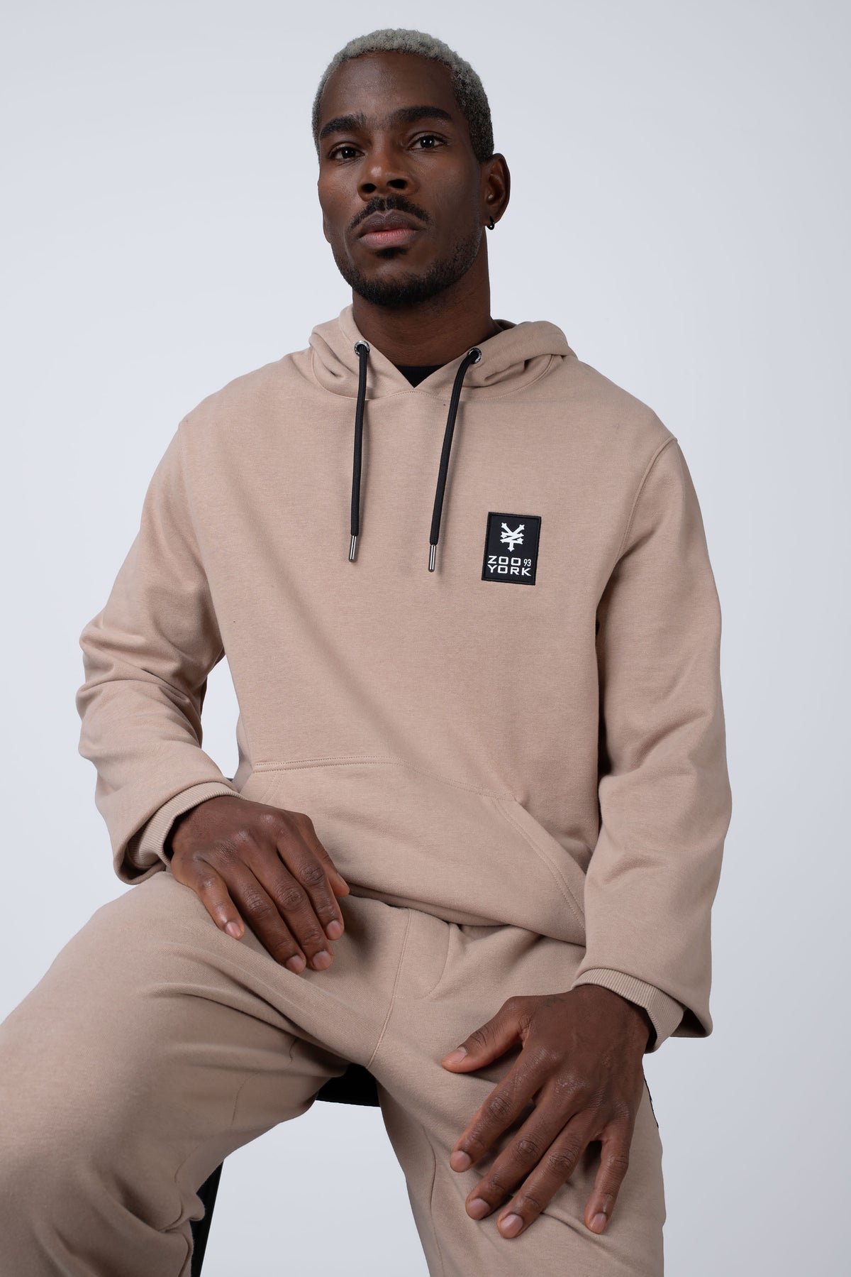 Poleron Con Gorro Minimal Café