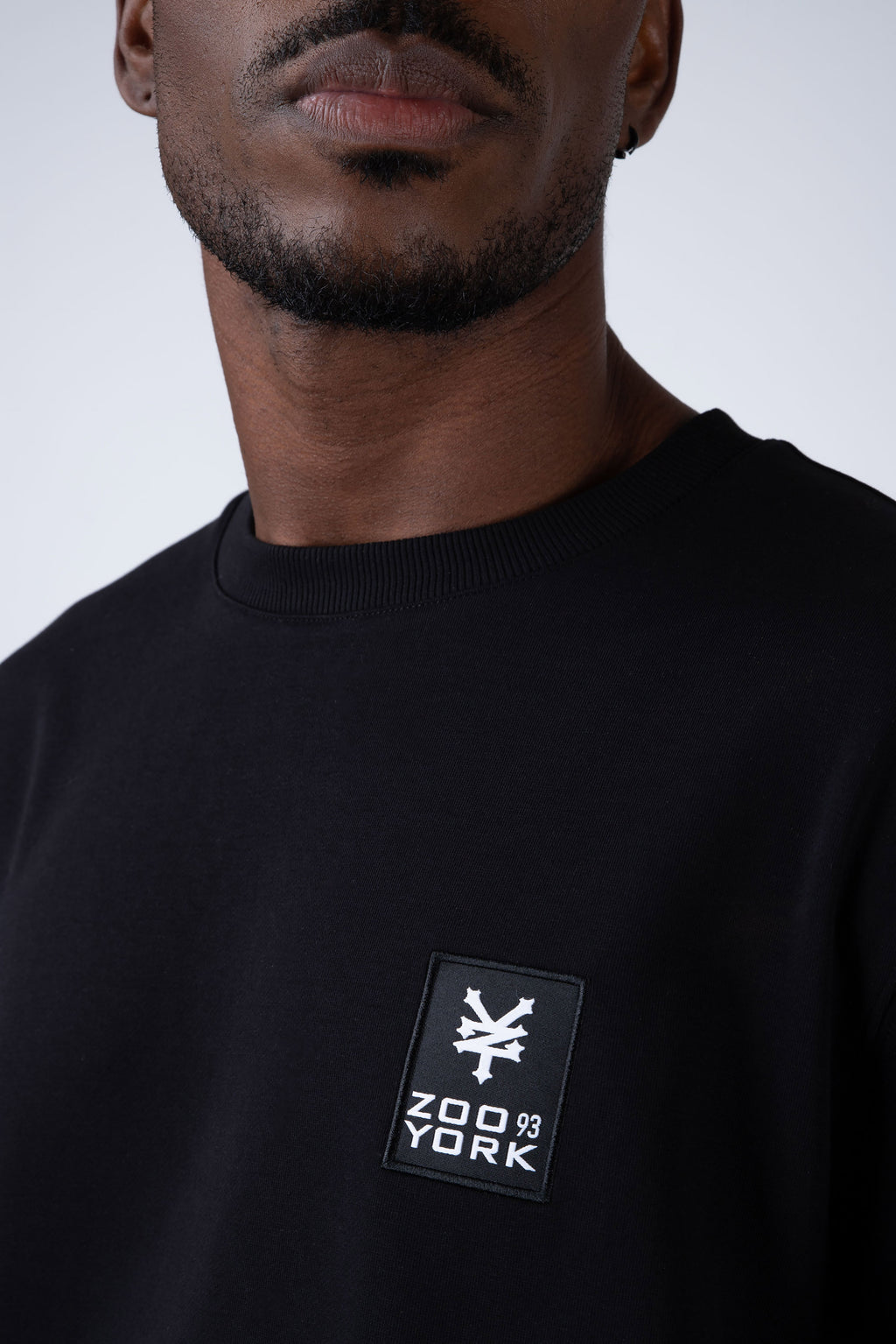 Poleron Cuello Redondo Minimal Negro