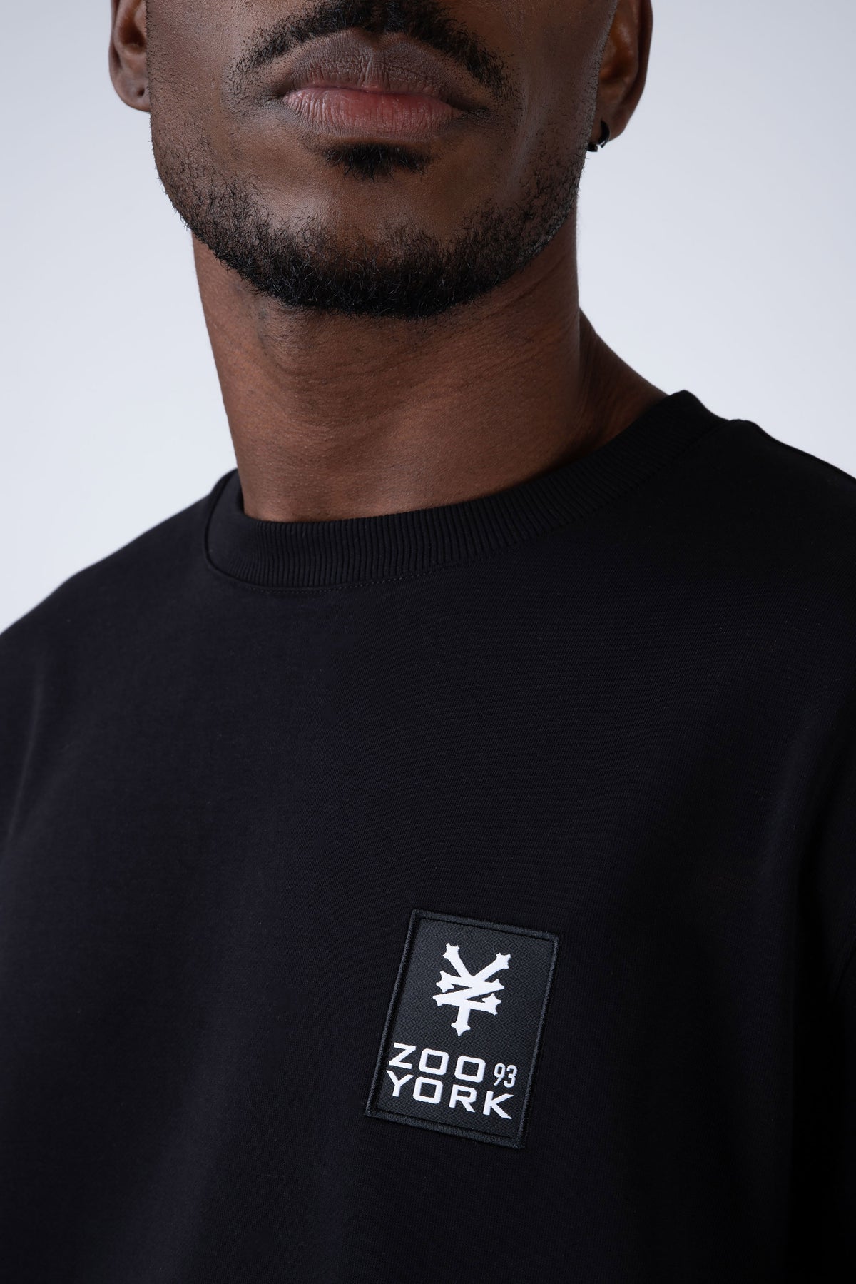 Poleron Cuello Redondo Minimal Negro
