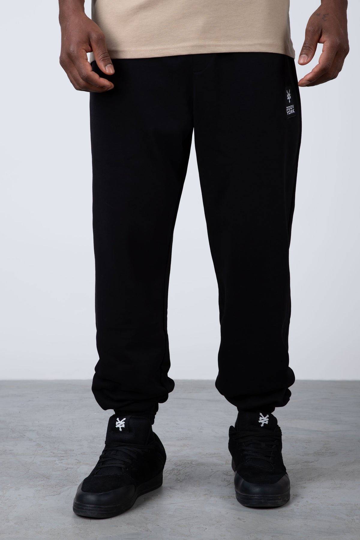 Jogger Comfy Minimal Negro
