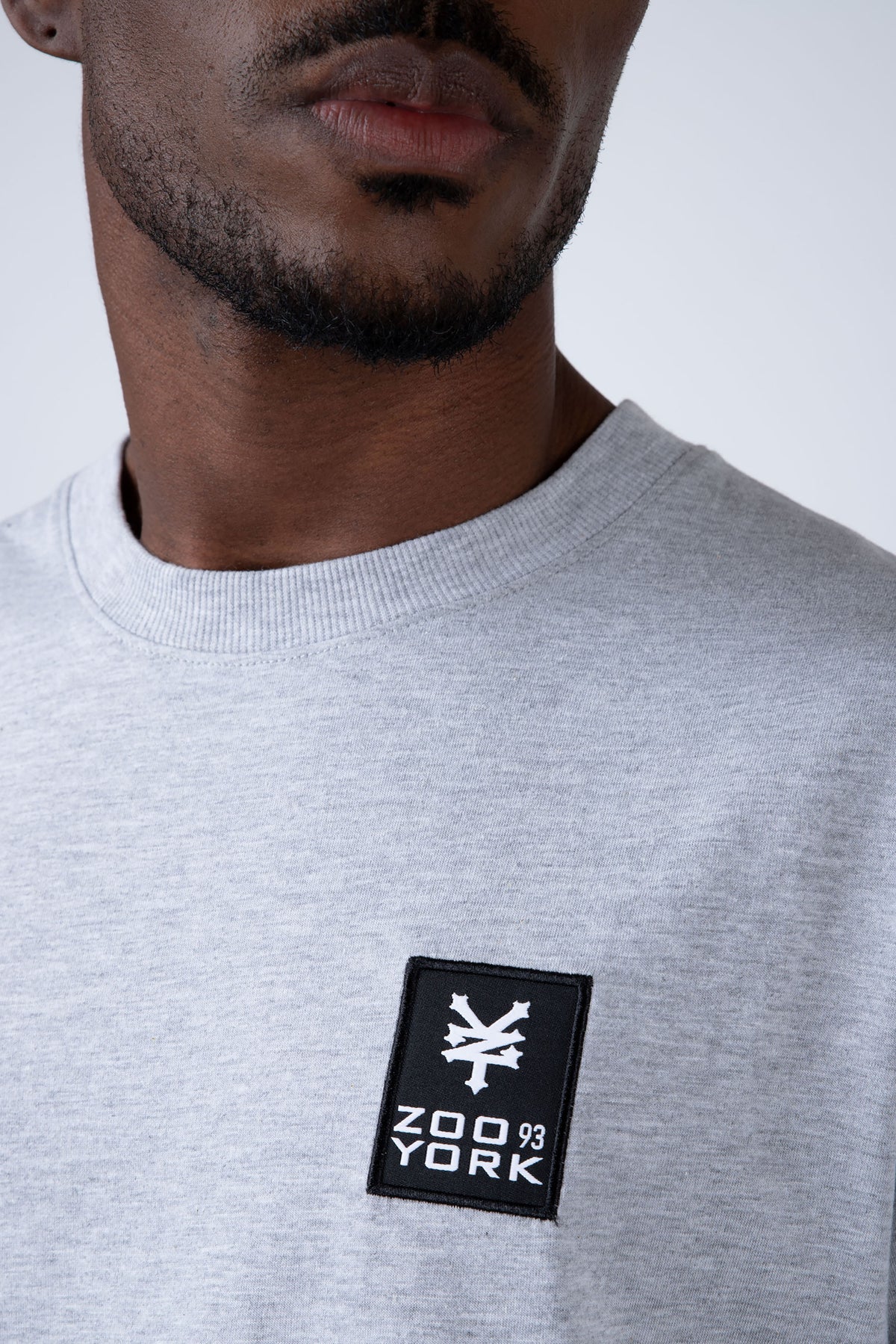 Polera Manga Corta Minimal Gris