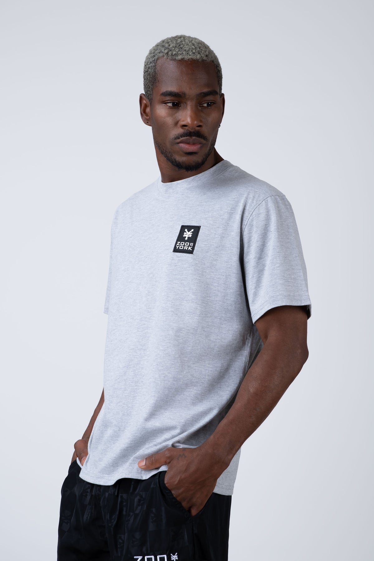 Polera Manga Corta Minimal Gris