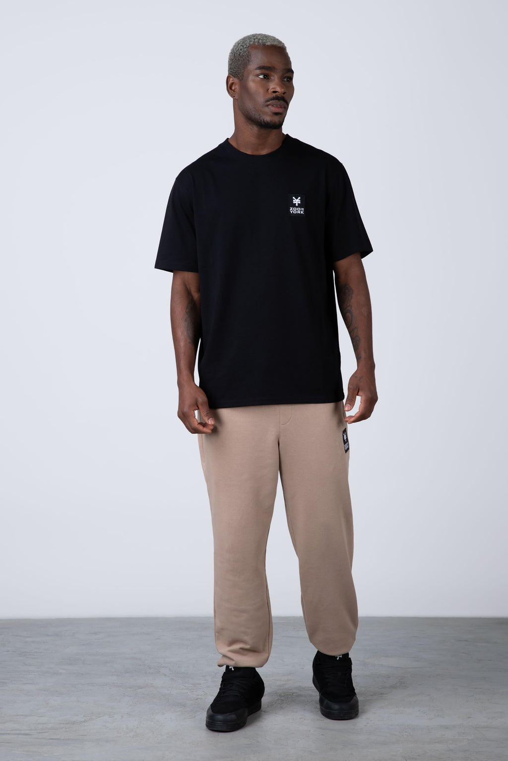 Polera Manga Corta Minimal Negro
