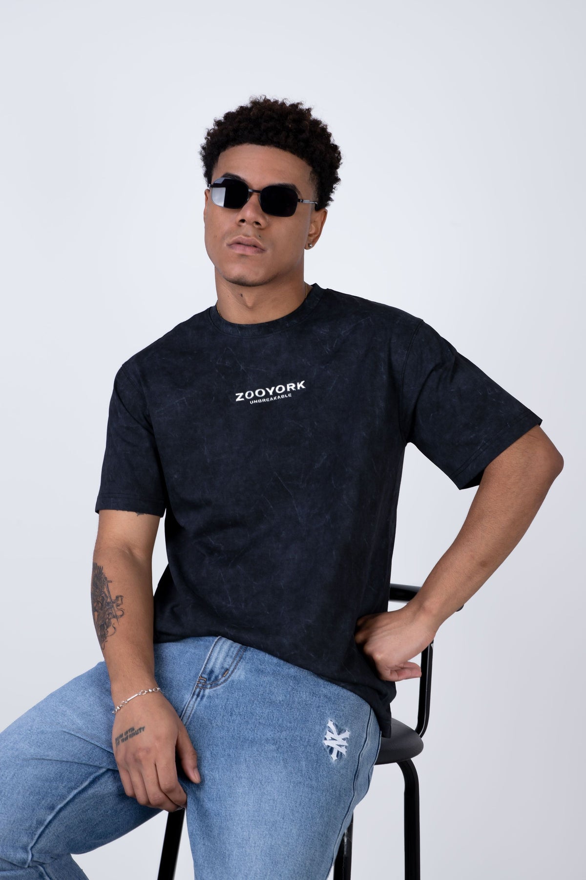 Polera Manga Corta Standard Negro Zoo York