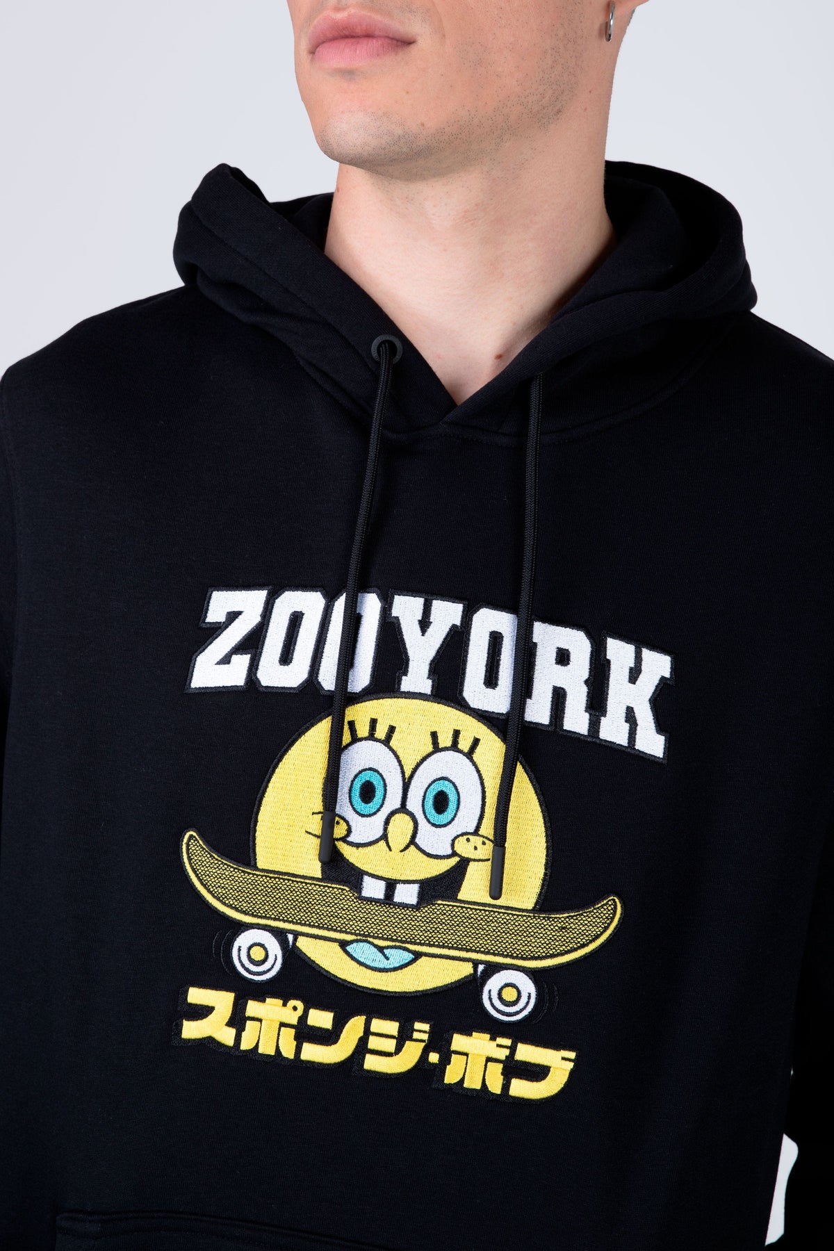 Poleron Hood Bob Esponja Skatepop Negro Zoo York