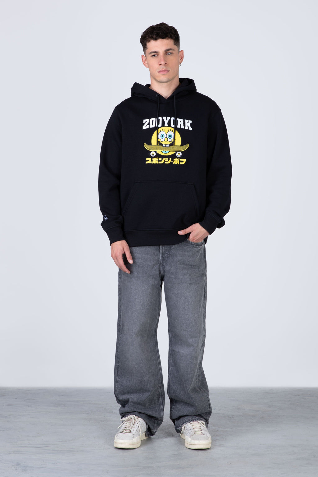 Poleron Hood Bob Esponja Skatepop Negro Zoo York