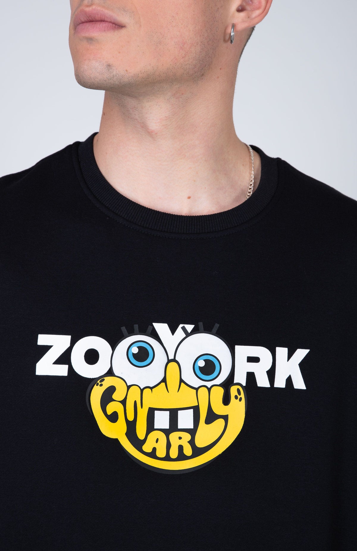 Poleron Crew Neck Bob Esponja Gnarly Negro Zoo York