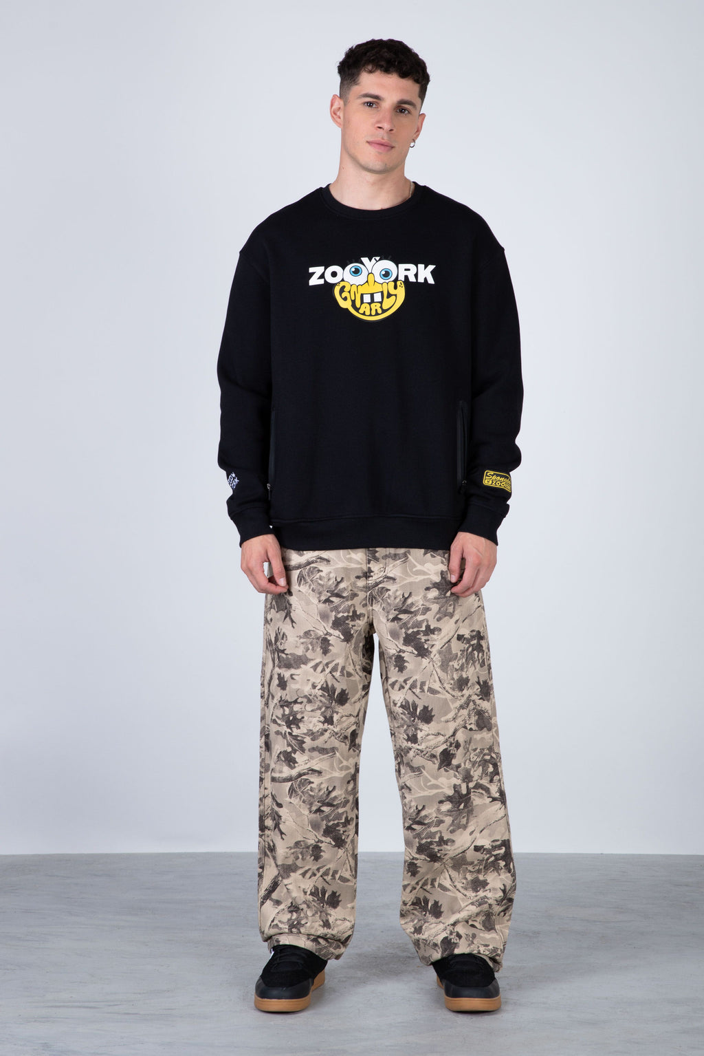 Poleron Crew Neck Bob Esponja Gnarly Negro Zoo York