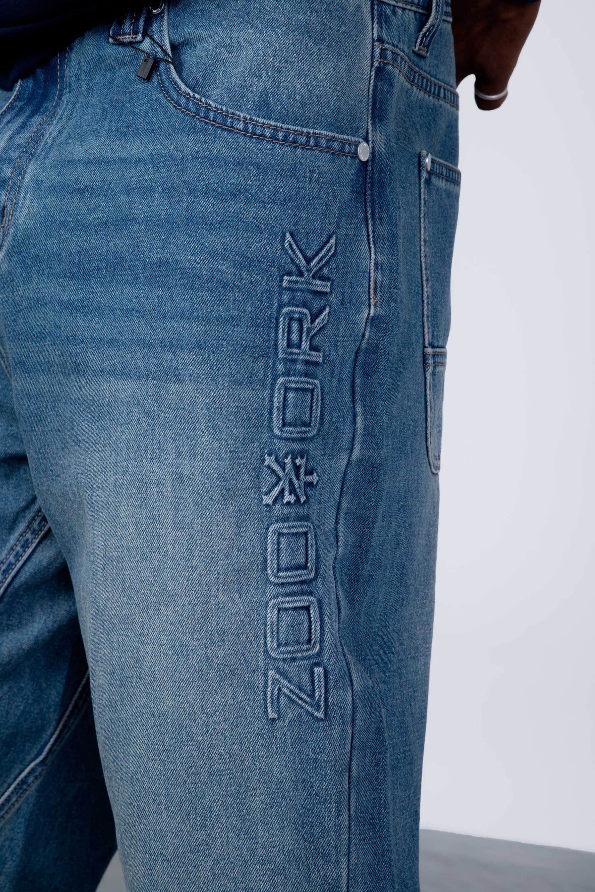 Jeans Popup Azul Zoo York