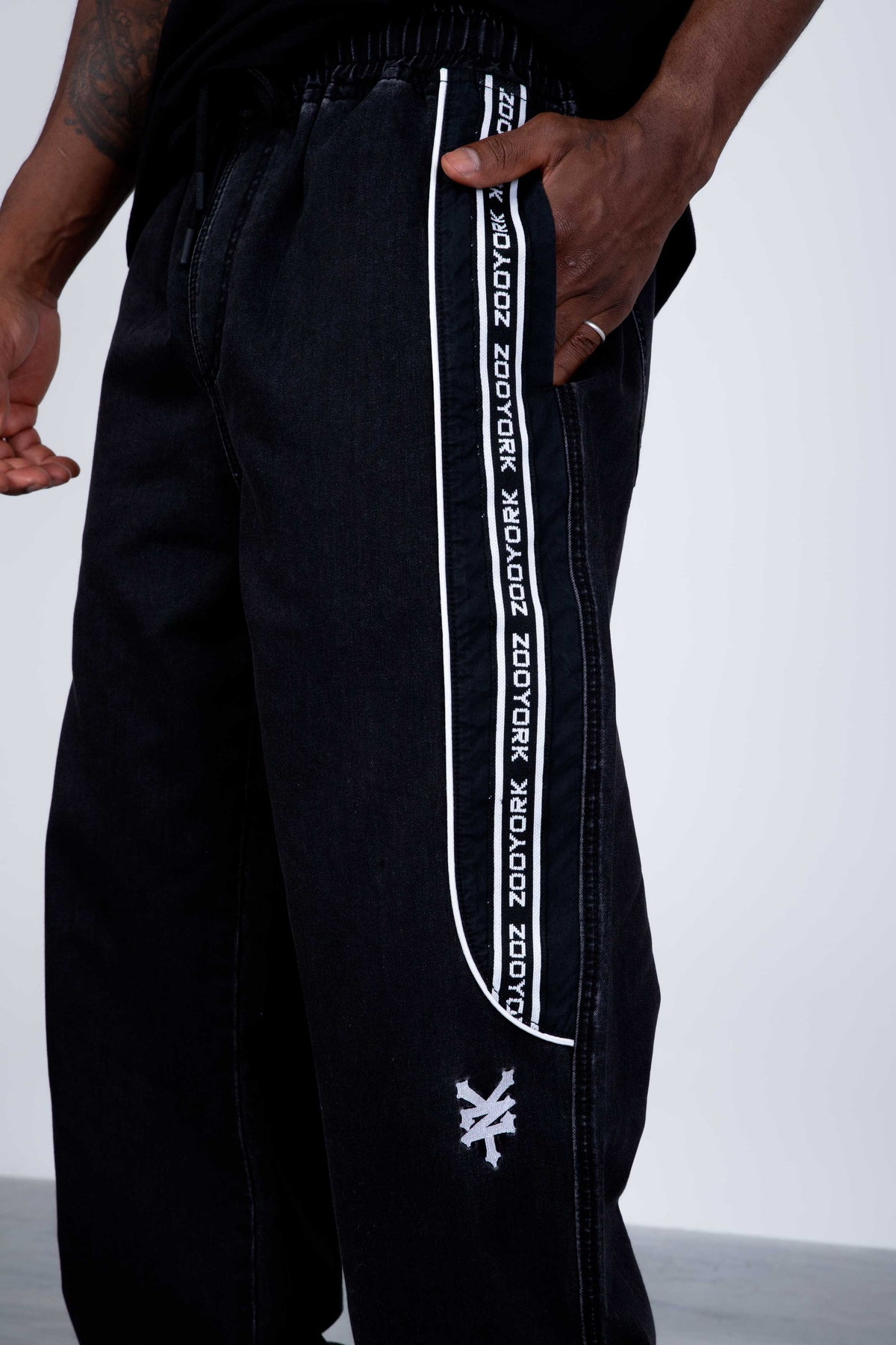 Jeans Line Negro Zoo York