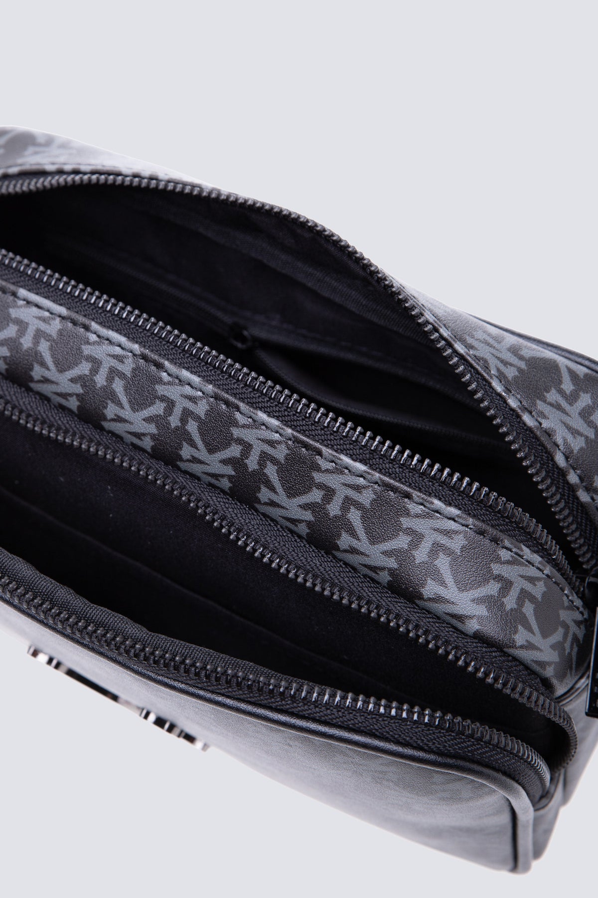 Bolso Mini Classy Negro Zoo York