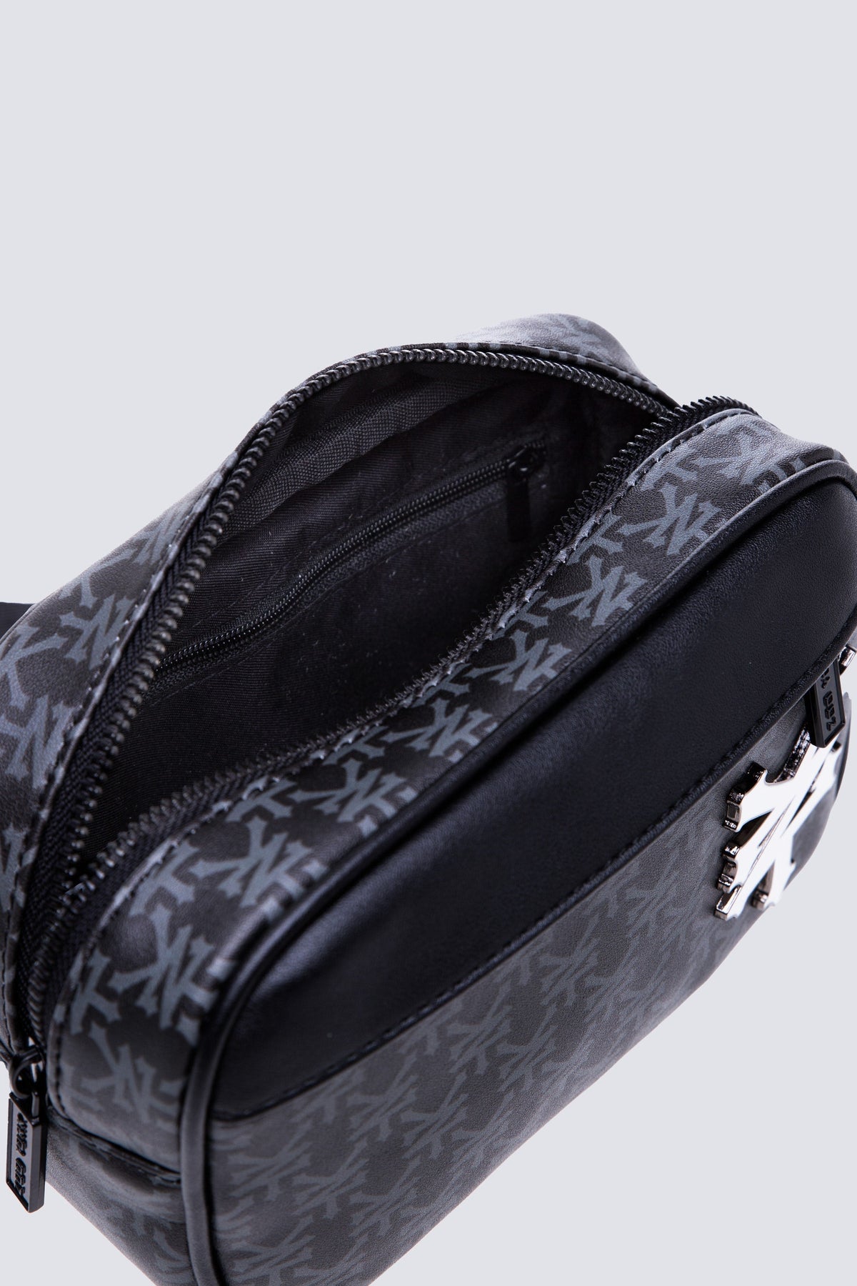 Bolso Mini Classstreet Negro Zoo York